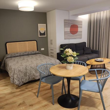 Apartamentos Leonor Màlaga Exteriér fotografie