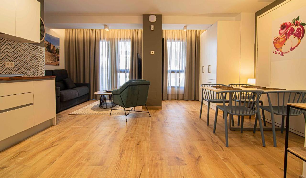 Apartamentos Leonor Màlaga Exteriér fotografie